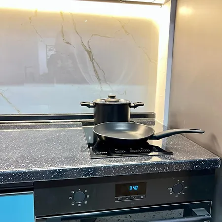 Apartment Corner Penthouse In The Center Of *