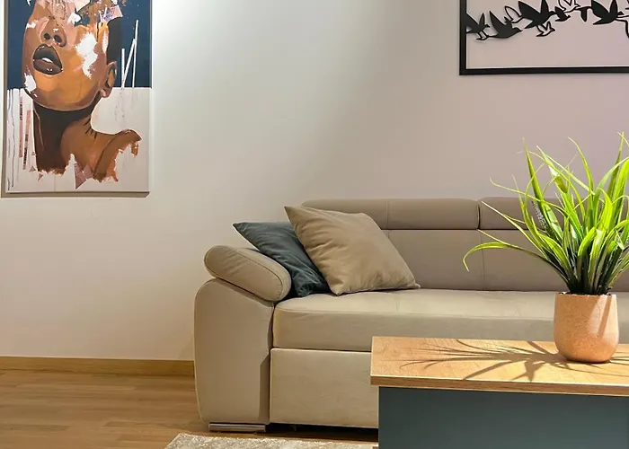 Corner Penthouse In The Center Of Apartment *